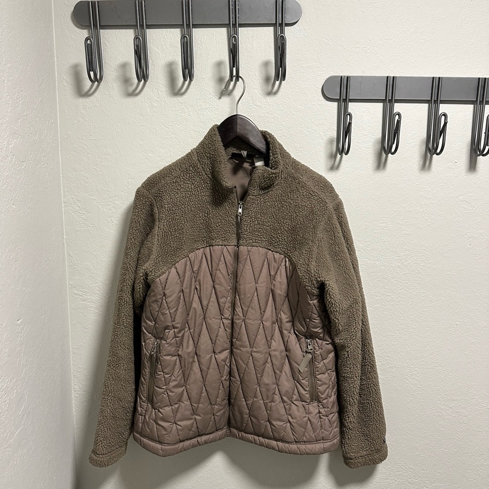 Patagonia Bernese mountain jacket
